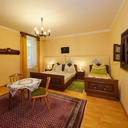 Ferienhaus Krieglach בית נופש *