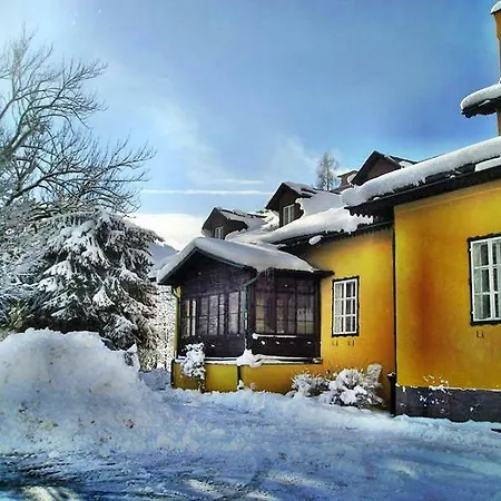 Ferienhaus Krieglach * קריגלאך